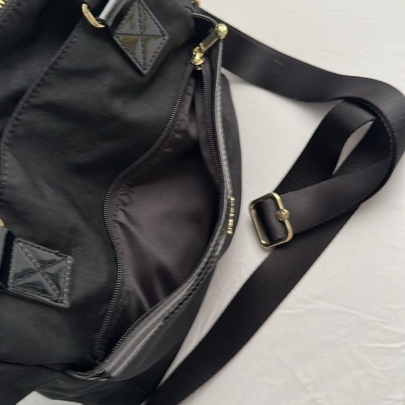 Kipling Dolan black nylon convertible crossbody handbag with patent leather trim - Picture 11 of 13